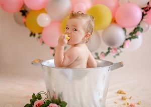 Birthday photoshoot with balloons